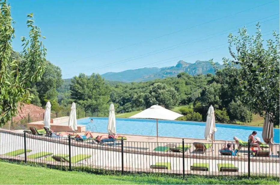 Joli F2 Saint Endreol Hameau Palayson Var La Motte  Luaran gambar